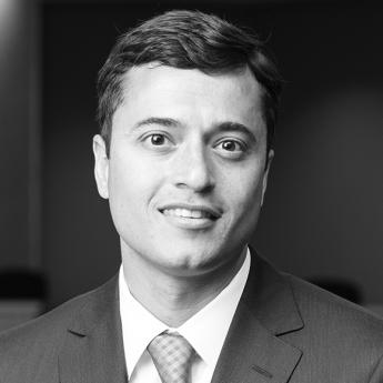 Amir Sufi BW